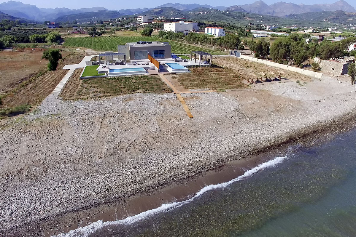 Beachfront Villa Ammos